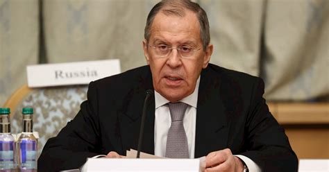 Лавров: Русия и Китай трябва да се ориентират към алтернативни валути