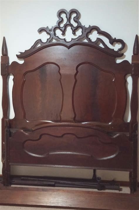 Antique mahogany bed | InstAppraisal