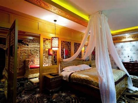 Luxurious Romantic hotels - Zhangye, Gansu, China booking and map.