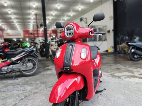 Mẫu xe tay ga cực hot về Việt Nam Bình xăng lít giá triệu đấu Honda Vision