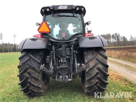 Traktor Valtra N154e