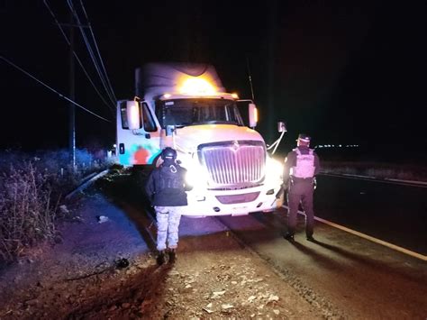 En Jalisco recupera Guardia Nacional un tractocamión con reporte de