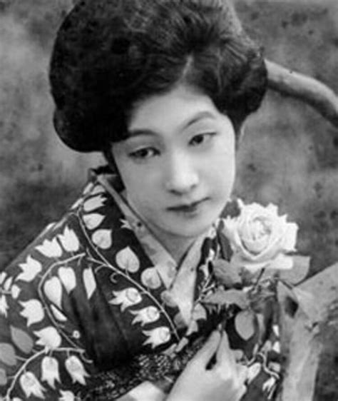 Hot Sexy Sumiko Kurishima Bikini Pics