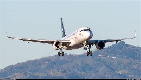 N454AV Avianca Airbus A320 214 WL Photo By Alonso Cisneros ID