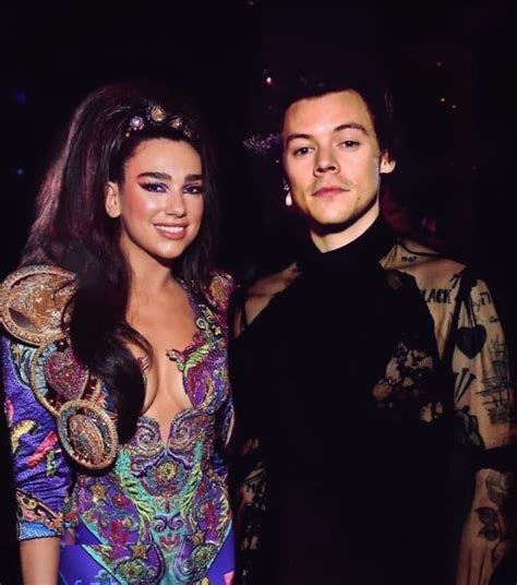 Dua Lipa Y Harry Styles Son Filmados Juntos En Un Auto Mdz Online