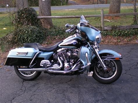 Auto Review Harley Davidson Touring