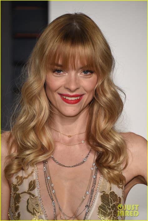 Pregnant Jaime King Debuts Baby Bump At Oscars Party 2015 Photo