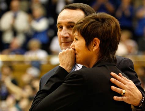 Photos Coach Ks Wife Goes Viral During The Ncaa Tournament The Spun