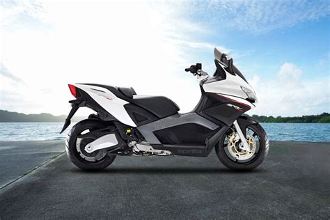 Aprilia SRV 850 Price Specs Mileage Reviews Images