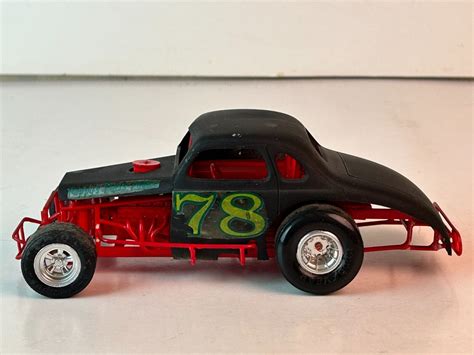 Amt 1937 Modified 1937 Chevrolet Coupe Dirt Track Car Model Kit Ebay