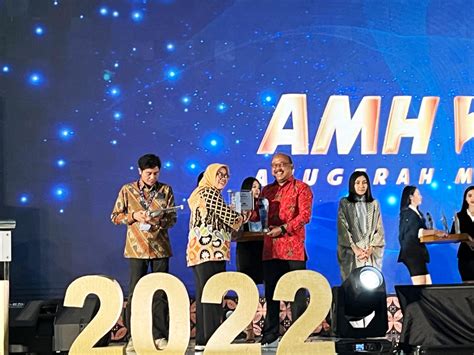 Kemensetneg Raih Penghargaan Terbaik Pada Anugerah Media Humas