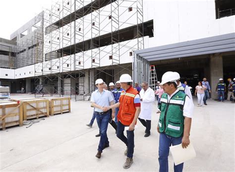 Velasco Constata Avances Del Nuevo Hospital General En La Perla Del