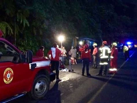 El Volcamiento De Un Bus En Morona Santiago Dej Muertos Y Heridos