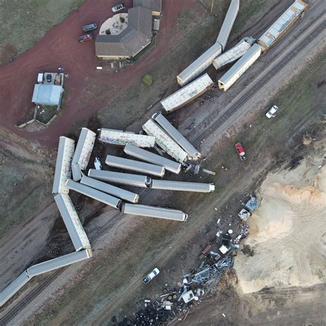 Video Captures Shocking Aftermath Of Massive Train Derailment In Arizona