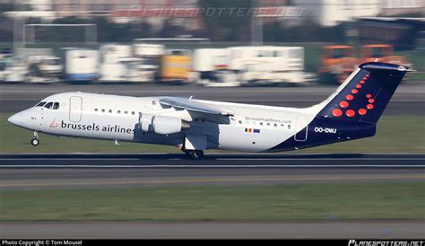 OO DWJ Brussels Airlines British Aerospace Avro RJ100 Photo By Tom