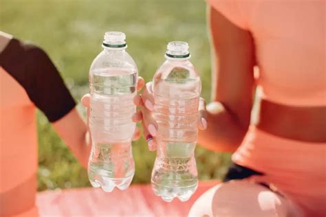 3 Dampak Negatif Dari Mengisi Ulang Botol Air Minum Plastik Sekali