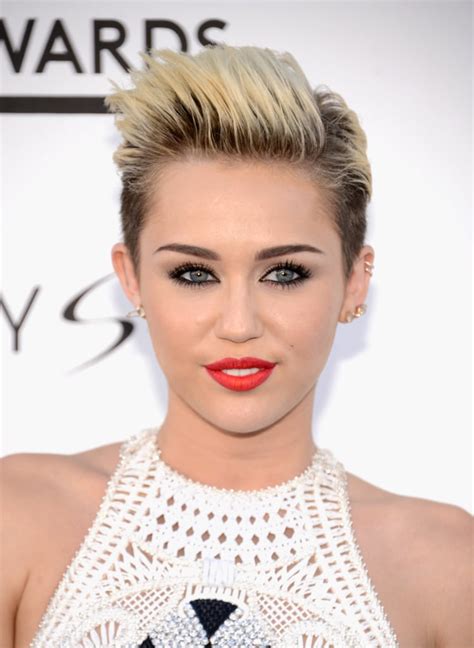 Miley Cyrus In 2013 Best Beauty Looks At The Billboard Music Awards