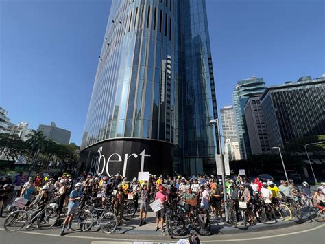 Activists fight for Church Avenue bike lanes during a city meeting 29