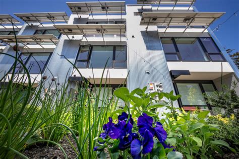 Townhomes Story Bed Deck The Walk On Bainbridge Island