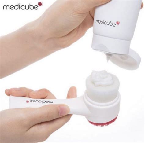 Medicube Facial Pore Brush Dual Korea Blackheads Pimple Exfoliate Skin