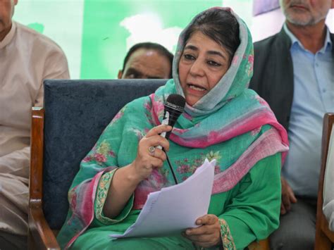 Mehbooba Seeks Age Relaxation For Si Recruitment In Jandk Kashmir Observer