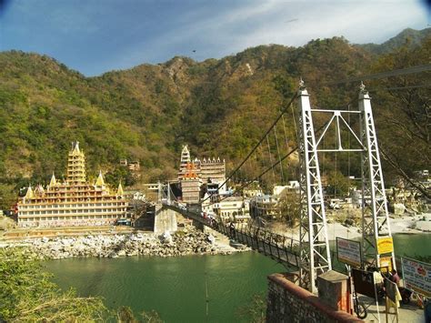 Lakshman Jhula, Rishikesh - Timings, History, Best Time to Visit