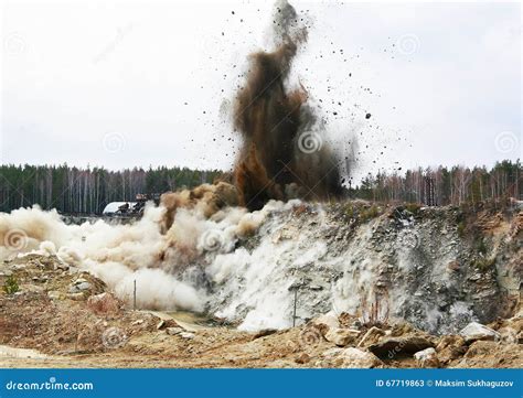 Quarry Blasting Stock Image Image Of Blasting Dust 67719863