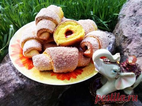 Сахарные рогалики , пальчики -- с начинкой вишней .Очень вкусно! Sugar ...