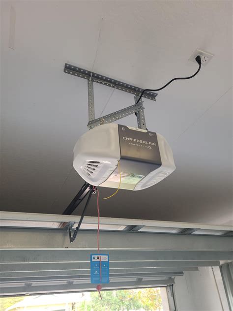 Garage Door Service: Replacing Garage Door Openers A Job Well Done!