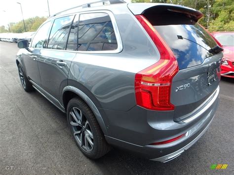 2018 Osmium Grey Metallic Volvo XC90 T6 AWD Momentum 123002671 Photo