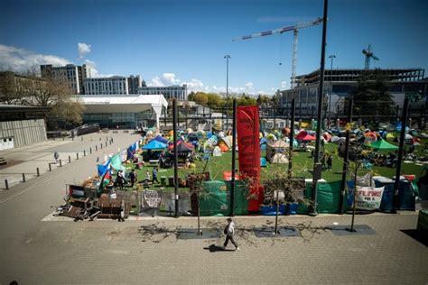 In Photos Pro Palestinian Protest At Ubc S Point Grey Campus Cbc News