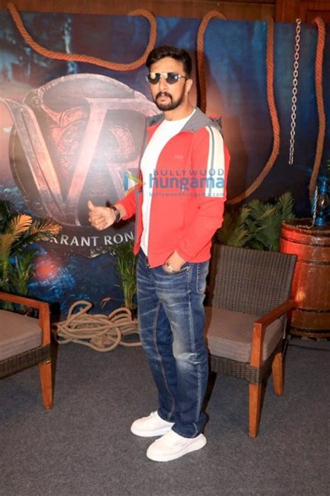 Photos Kichcha Sudeepa Snapped Promoting His Film Vikrant Rona In Juhu