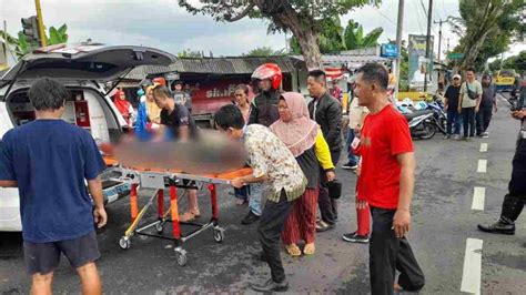 Dua Kendaraan Terlibat Kecelakaan Di Kota Banjar Dua Orang Terluka Parah