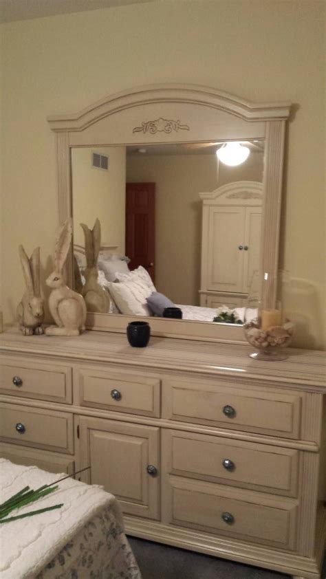 Broyhill Fontana Bedroom Set - Bedroom Decor