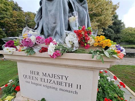 People Of Kent Pay Tribute To Queen Elizabeth Ii