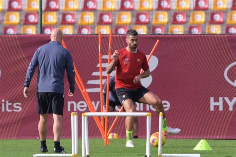 Foto Spinazzola Lavora Con Il Pallone A Trigoria Ci Siamo Quasi