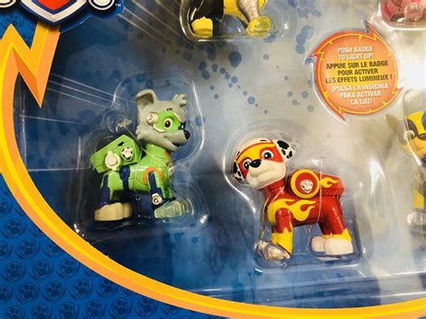 Nickelodeon Paw Patrol Mighty Pups Action Pack Set Pups Light Up