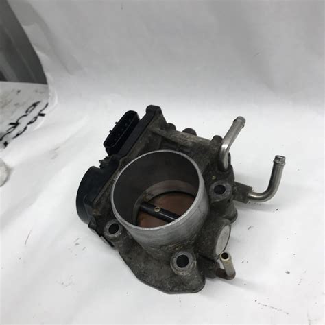 2002 2003 Toyota Camry Throttle Body Q6ZCL EBay