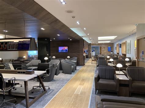 GLA: British Airways Executive Club Lounge Reviews & Photos - Main Terminal, Glasgow Airport ...