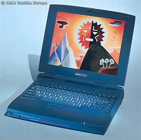 Vintage Toshiba Satellite 2535CDS 4GB Color Notebook Computer Windows