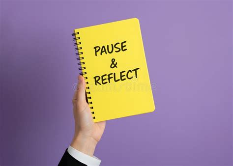 notes pause  reflect   female hand stop   assess