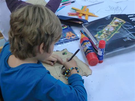 BIBLIOTECA DE SÚRIA UN TALLER MOLT AVENTURER