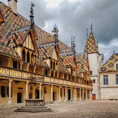 De Camino A Los Castillos Y Abad As De Borgo A Turismo En Beaune Y Su