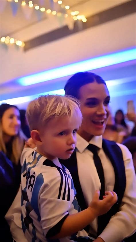 Camisetas Globos Y La Copa Del Mundo El Cumpleaños De Bautista El Hijo De Cami Homs Y Rodrigo