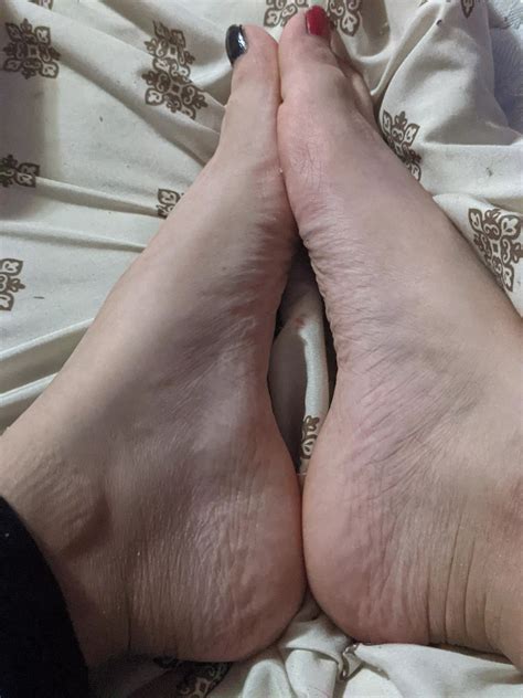 Having A Relaxing Night How About You Nudes Feet NUDE PICS ORG