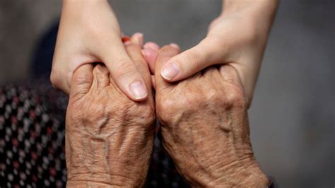 Giornata Mondiale Dei Nonni E Degli Anziani Come Proteggerli Dal Caldo