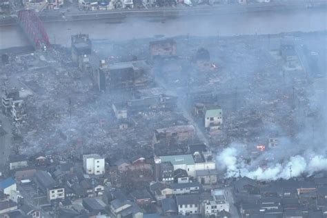 老鵝日報 石川76強震已15死、機場暫停 日氣象廳：仍可能有7級強震