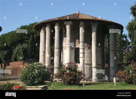 Temple of Vesta. Rome Stock Photo - Alamy