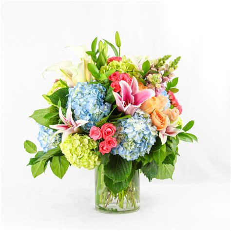 The secret floral techniques used at kuhn flowers for longer blooms 33