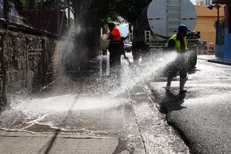 Ejecutan plan especial de limpieza en calles de Centro Histórico